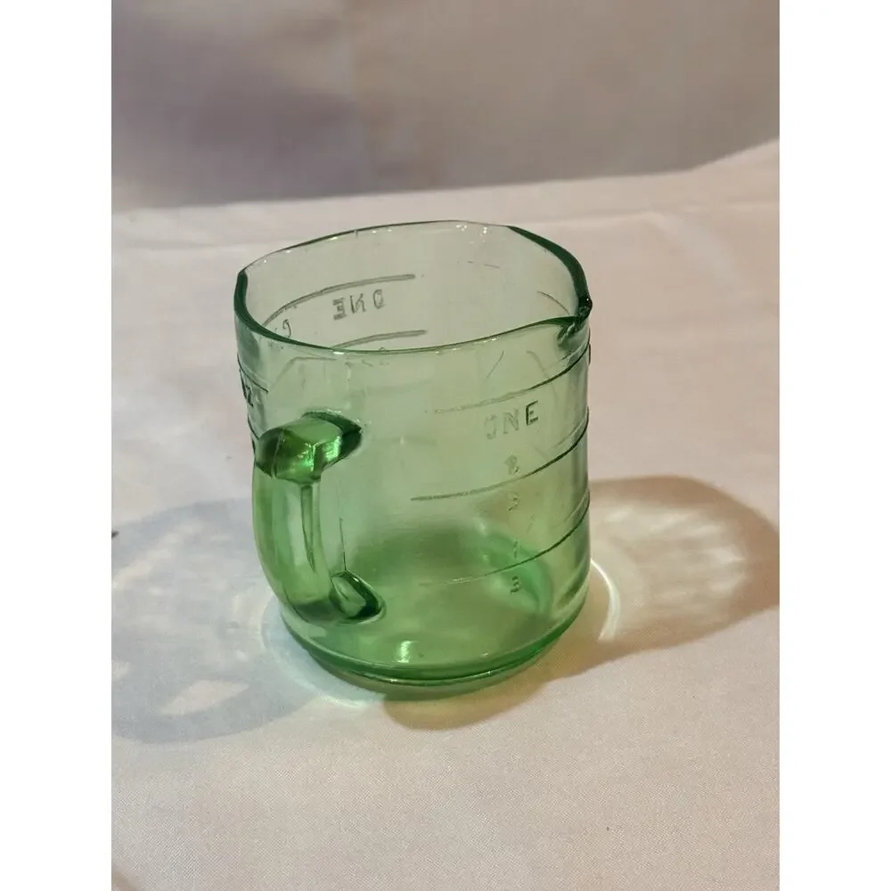 Vintage Anchor Hocking Green Depression Glass Cup Measuring Cup Possible Uranium
